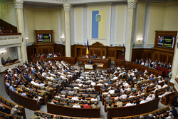 Депутата Рады Безуглую внесли в базу «Миротворец» за критику Сырского